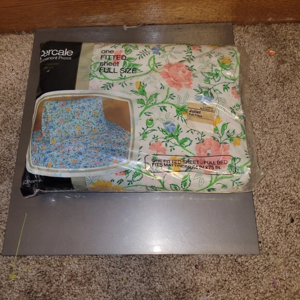 Vintage JCPenney Juliet Floral Full Fitted Sheet Percale Permanent Press NOS Cot
